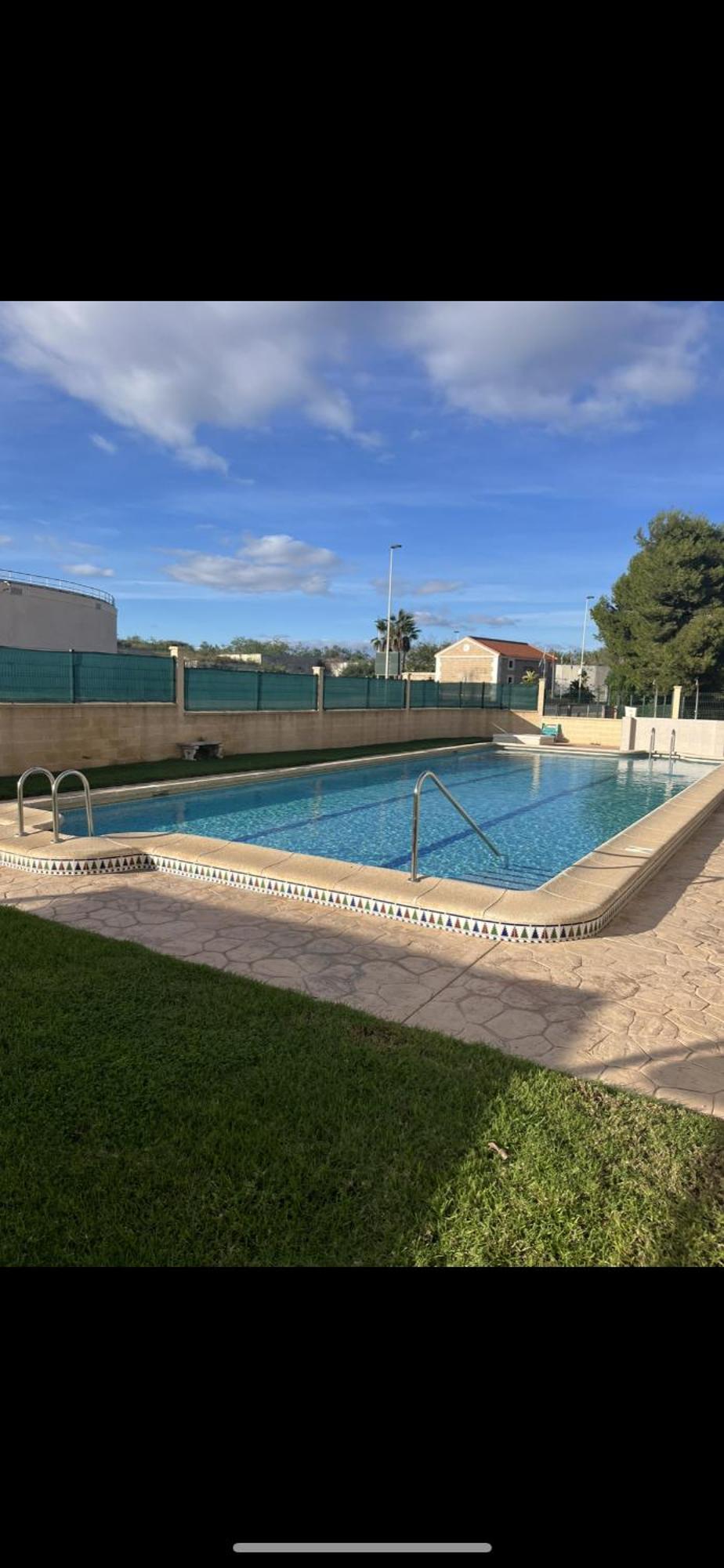 Villa Nadiya App Pool, Parking Торрев'єха Екстер'єр фото
